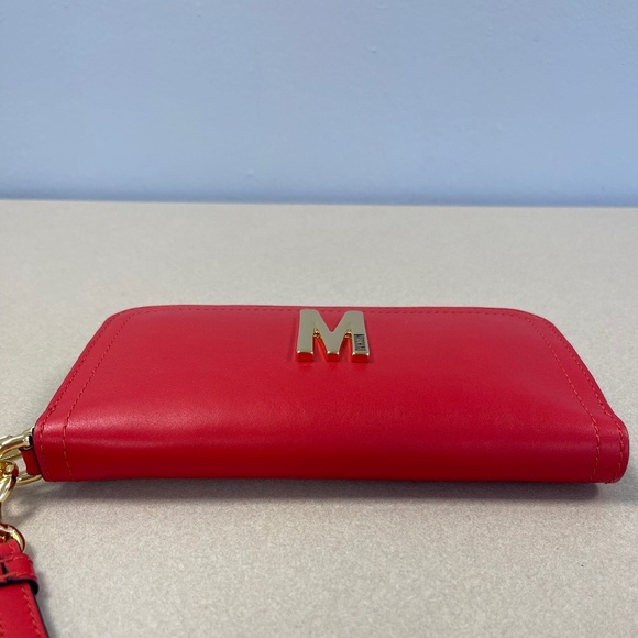 Moschino Couture Red Zip Around Large Wristlet Wallet - NWT - Picture 3 of 13